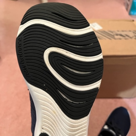 New Balance DynaSoft Nergize Shoes - Picture 7 of 9